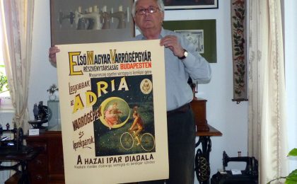 Tóth György a könyvhöz készült plakáttal